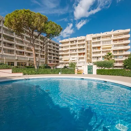 Salou-piscina-playa Port Aventura1 Apartment Salou